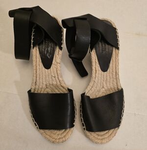 Vince Black Leather Wedge Sandals Ankle Strap Size 37